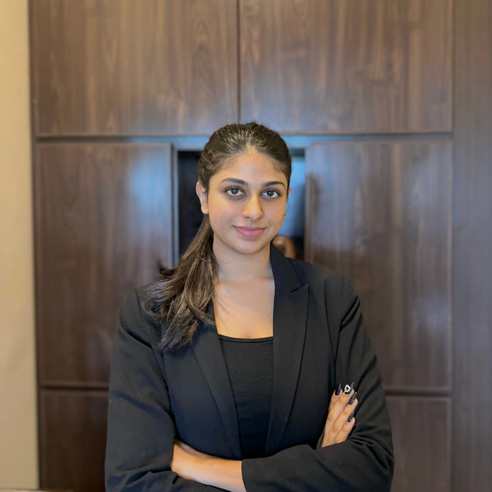 Finance Student, Creative Freelancer